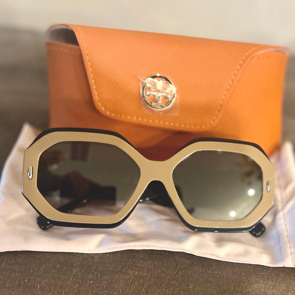 Tori Burch sunglasses-New